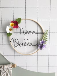 Image 3 of Couronne Mère Veilleuse - fleurs en papier 