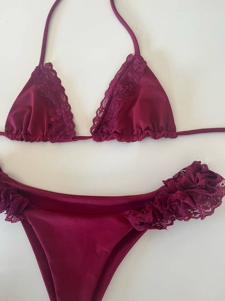 Image of Ruffle lace bikini in red 