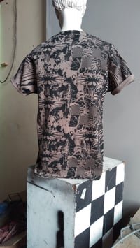 Image 2 of Flower Bog Tee [ALL SIZES] 
