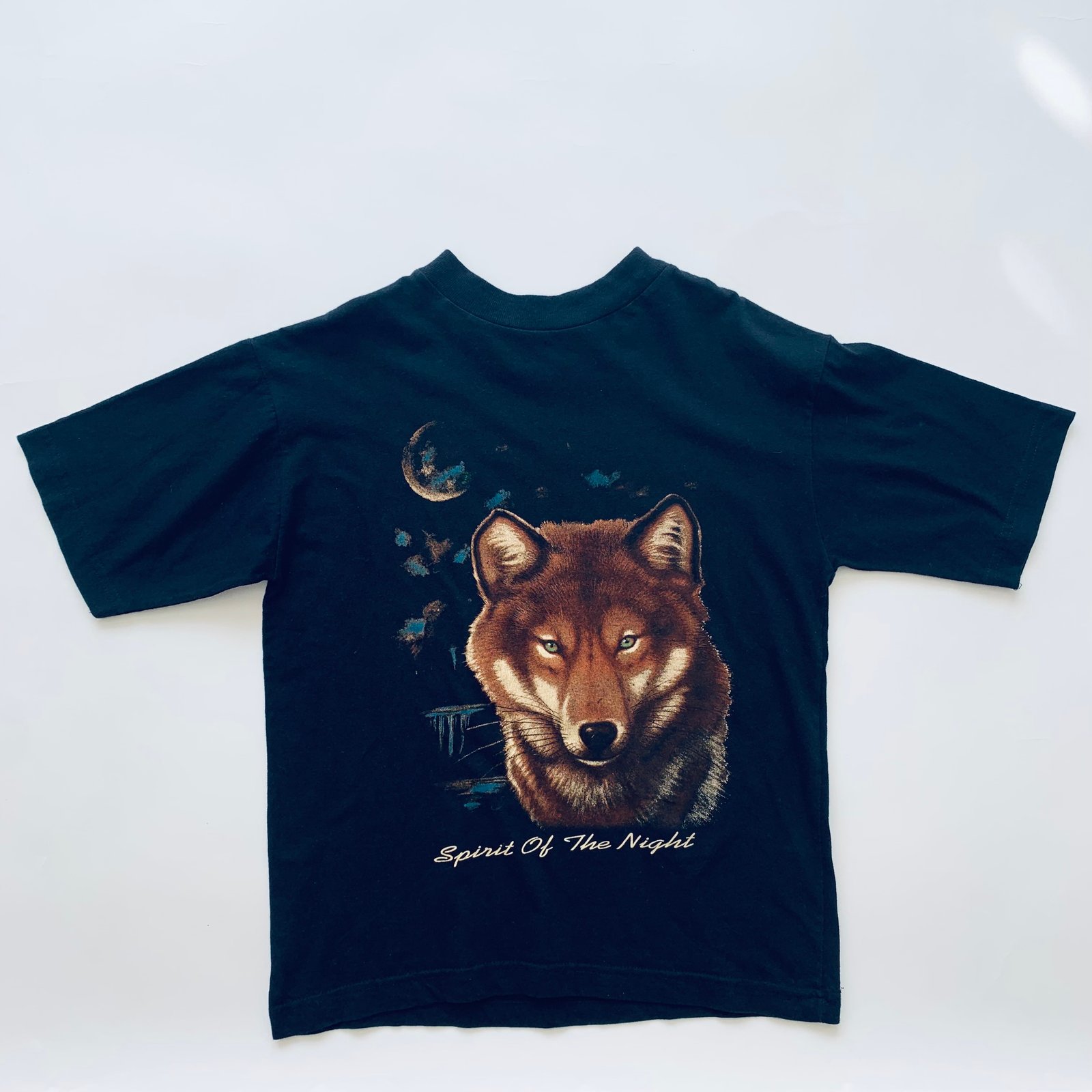 Wolf t shirt vintage size 7-8 years | The little Swap Shop