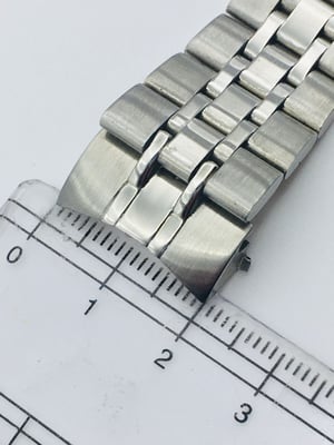 Image of STAINLESS STEEL GENTS WATCH STRAP,TUDOR,20mm,FIXED SOLID CURVE LUGS,NEW.(TU-11)