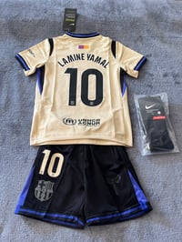 Image 2 of Barcelona cream Lamine Yamal no.10