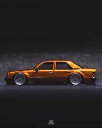 Image 2 of MERCEDES BENZ 500 E CUSTOM