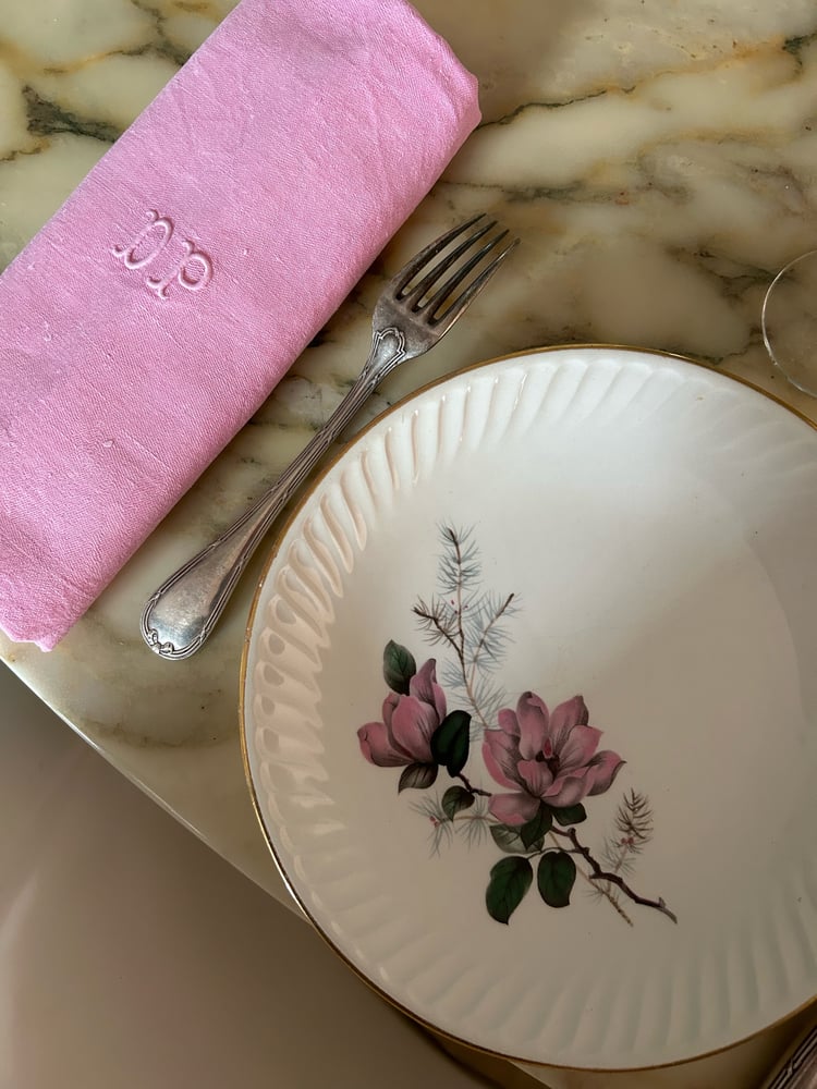 Image of Serviettes de table anciennes avec monogramme