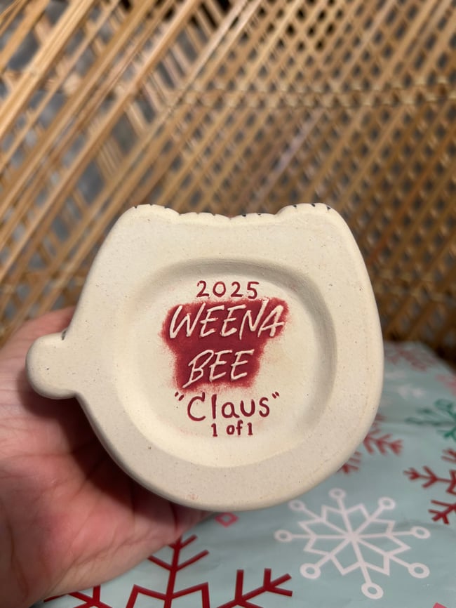 Tonkinese Terrace “Kitty Claus” Green 1 of 1