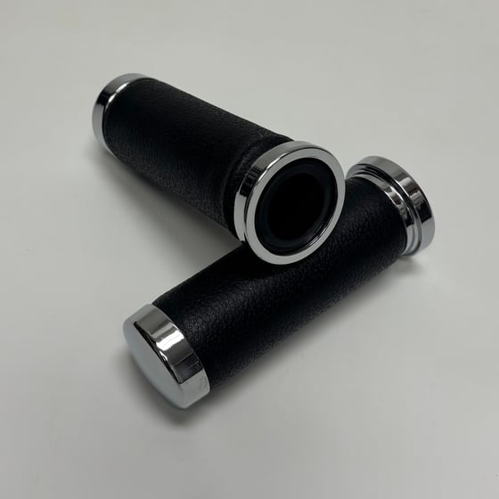 Image of Pebbled Style Grips for 1" Handlebars