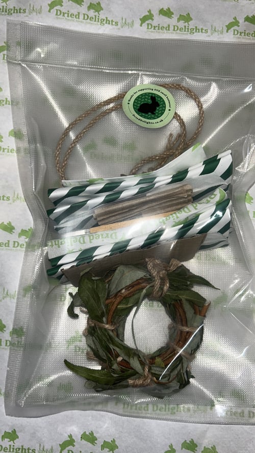 Image of Dried Delights Recycled Enrichment Toy (and make your own option)