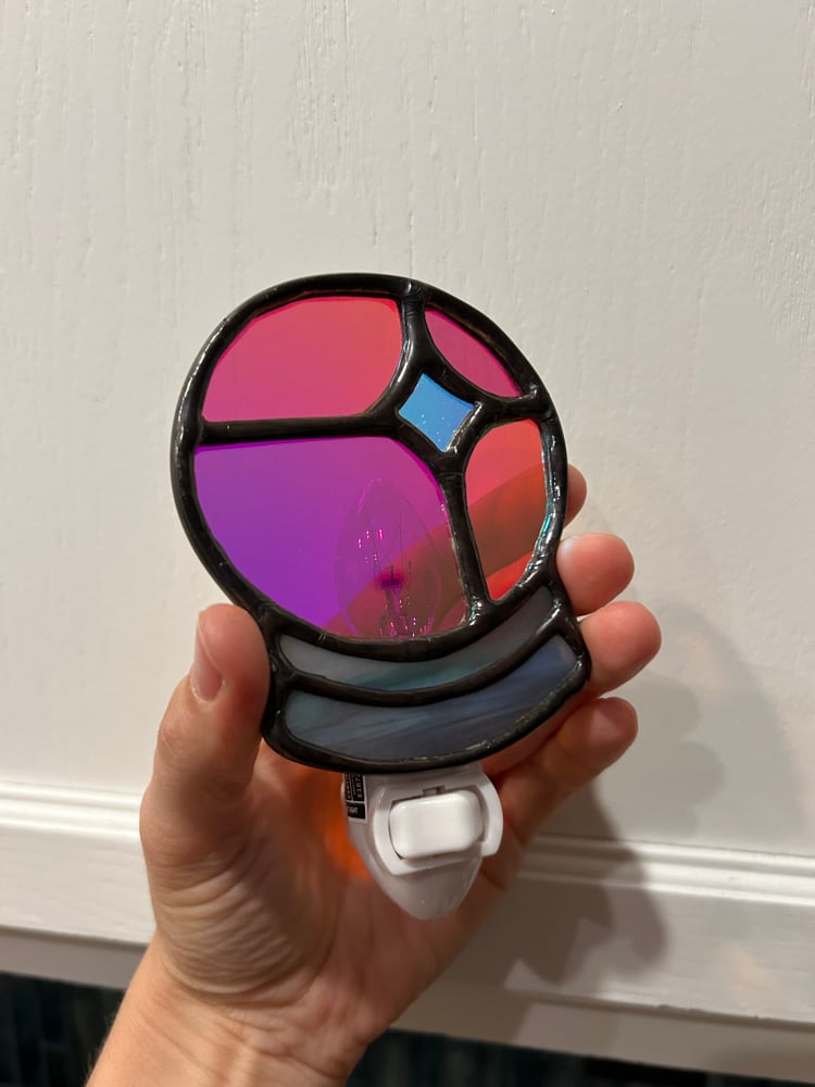 Image of Dichroic Crystal Ball Nightlight (scuffed)