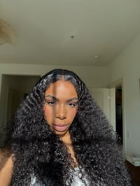 Image 5 of 22 inch 8x5 CURLY LACE CLOSURE WIG with KINKY CURLY EDGES 