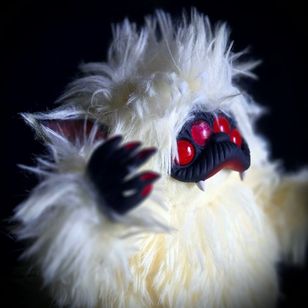 Image of 4 Eyes