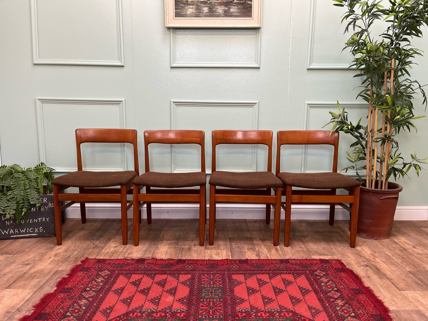 Image of X4 Stunning Solid Teak Mid Century Retro Dining Chairs