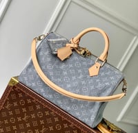 Image 1 of GREY TUSCON DUFFEL