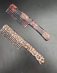 Image 3 of Discreet Comb Knife 