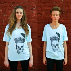 Image of Perching Crow Skull Tee Mint