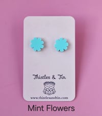 Image 4 of Glitter Stud | Range