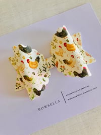 Image 1 of my chicken bow 