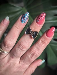 Image 16 of Contrast Glam Collection 