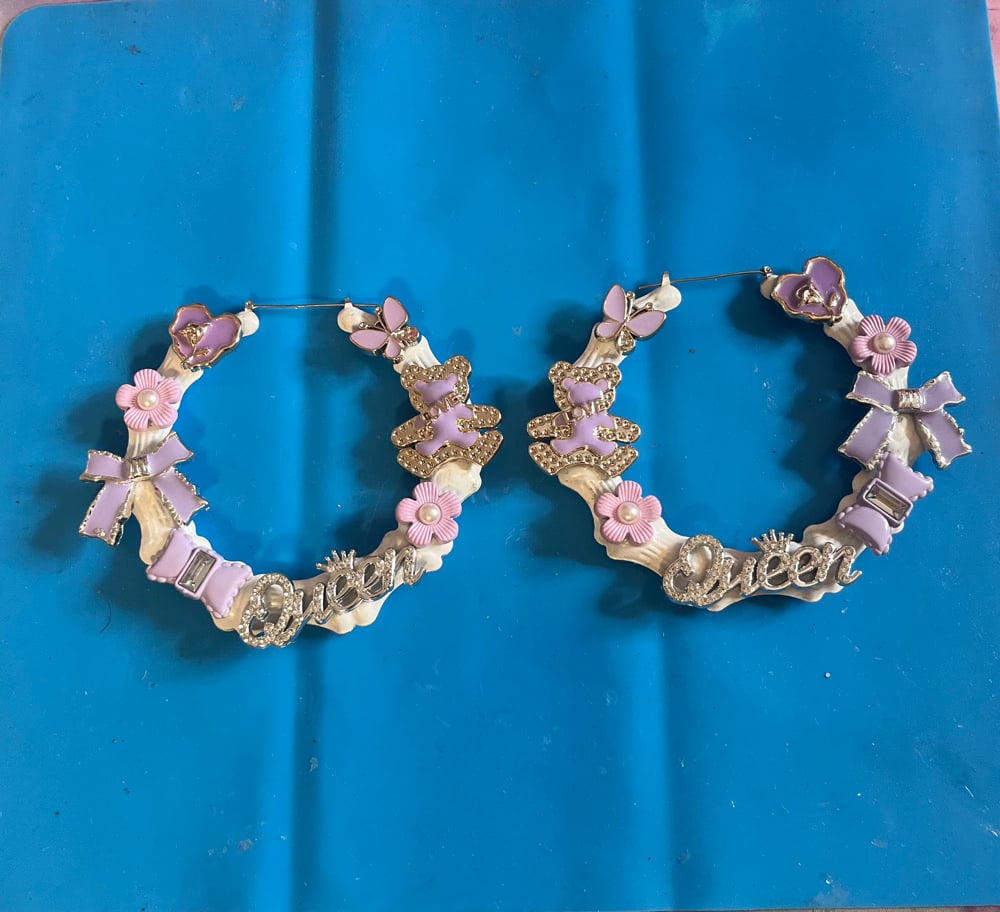 Image of Purple Snow  junk charm 