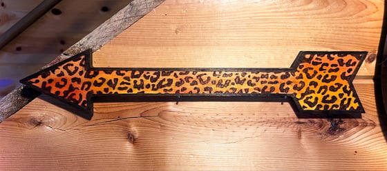 Image of Leopard print Arrow 