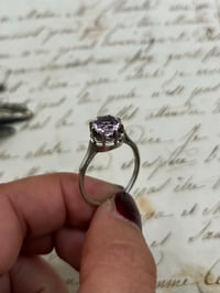 Image 3 of Bague en argent massif et améthyste, années 40-50, taille 59