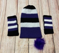 Image 3 of 4 in 1 Hat & Handwarmer Set Size M (Adult size M) Purple, White & Black