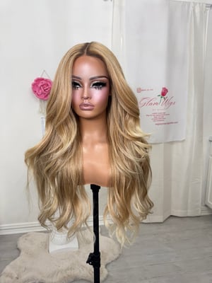 Image of Rita with clip in extensions (pre order)