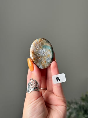 SEA JASPER WORRY STONES