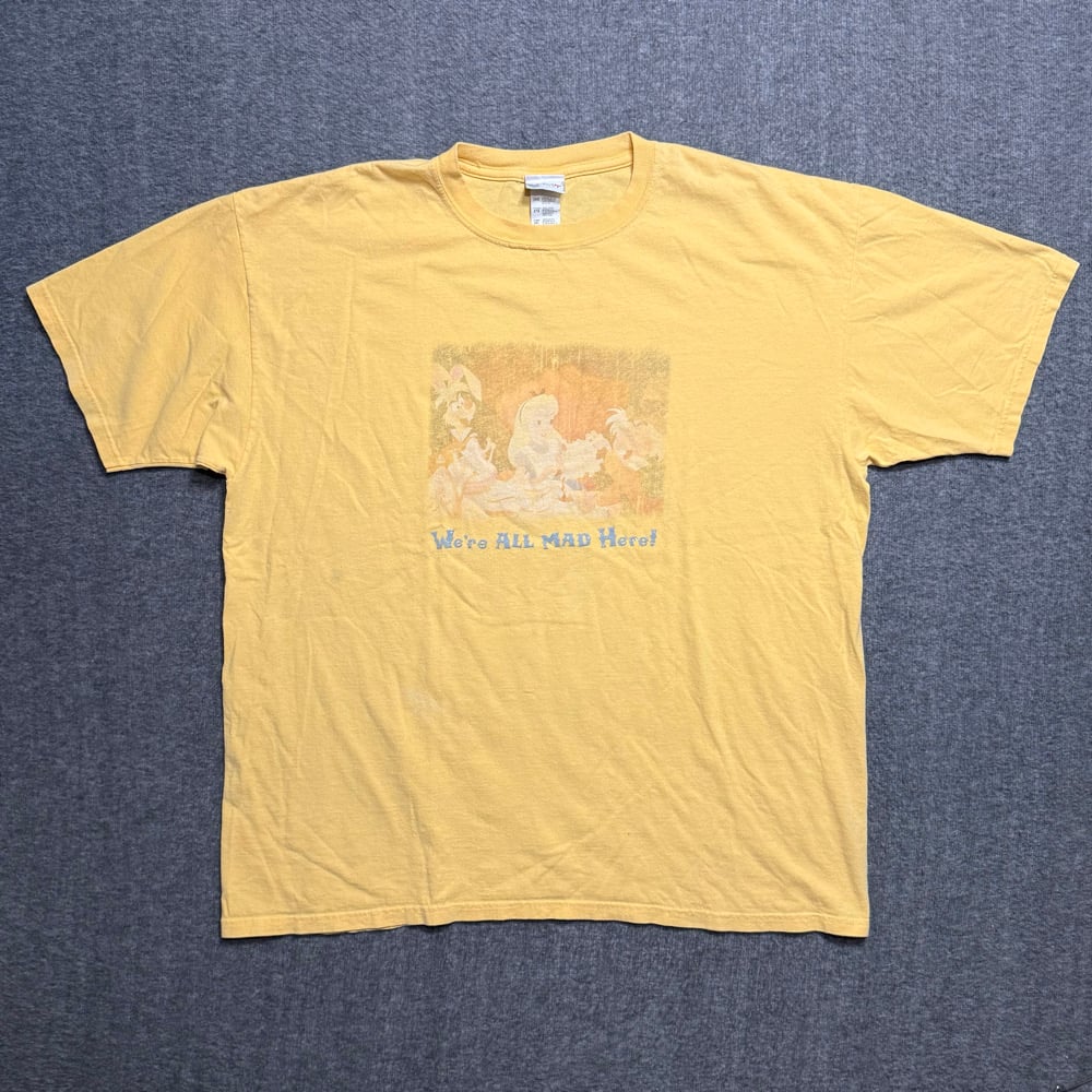 Image of 2000s Disney Alice in Wonderland Graphic Tee (XXL)