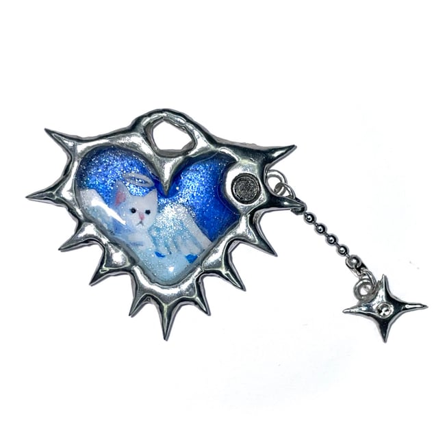 Magnetic Charm: Spiked
