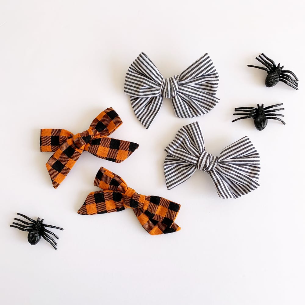 Image of Halloween Bows 