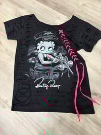 Small Betty BPink off shoulder lace destroyed 