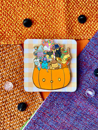 Pokeween Evolution Costume Jumbo Pin