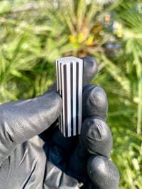 Image 3 of BRICK TIP UV glass