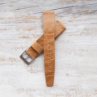 Image 4 of 18mm Chevre Strap In Honey - No stitch