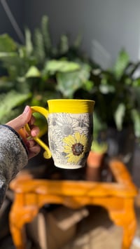 Image 3 of Sunflower mug 04