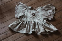 Image 1 of ‘Rose of The Desert’ Devotional Habit 2/4