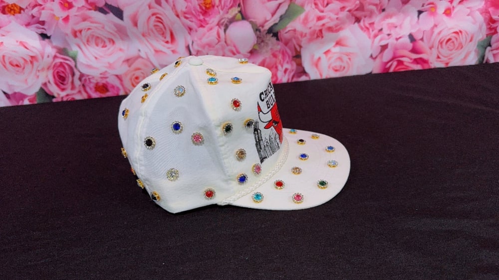 Image of 1 of 1 Unisex Chicago Bulls White Vintage SnapBack stones hat 