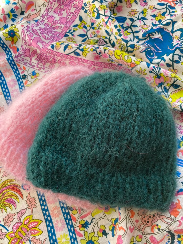 Image of Bonnet en mohair tricoté main