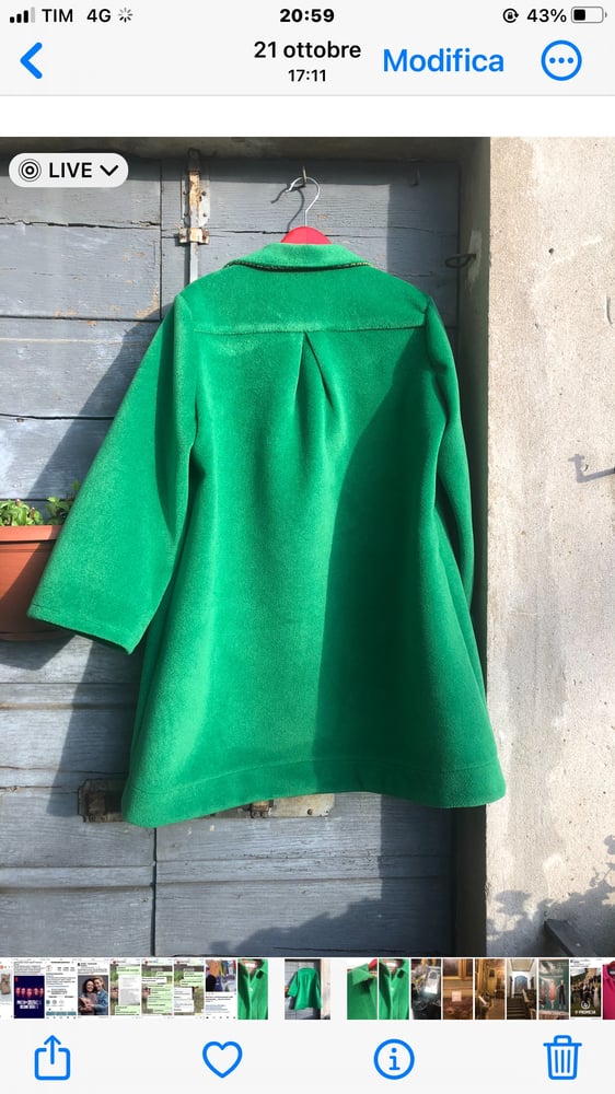 Image of Party fluo coat green