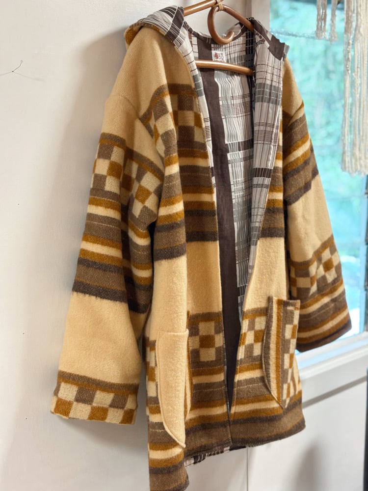 Image of Navajo Adult Coat size Large