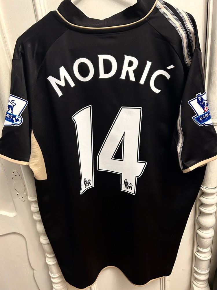 Image of Tottenham Hotspur “MODRIĆ 14” 2008/09 Third Shirt + PL patches (XL)