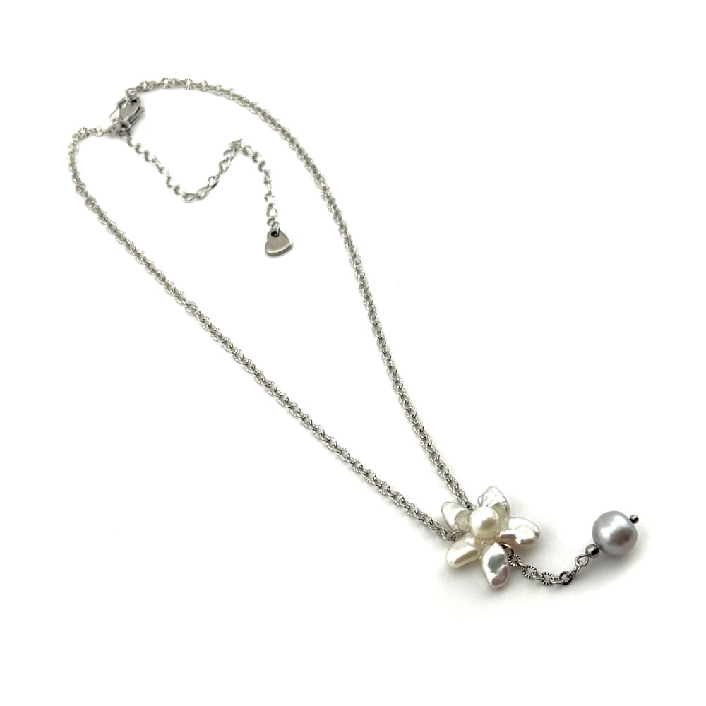 Image of Pearl Petals Necklace
