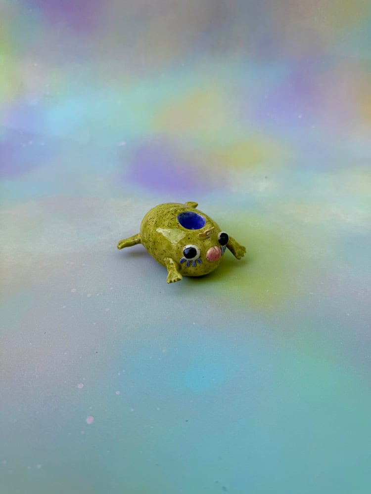 Image of frog princess pipe