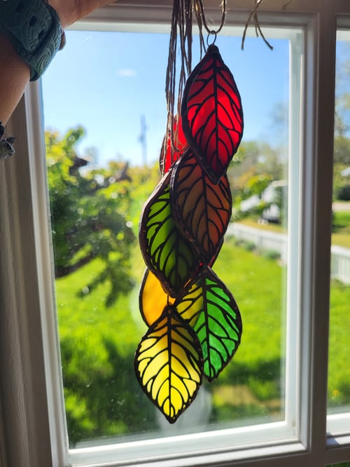 Image of Glass & Filigree Leaf Pendant -stained glass 