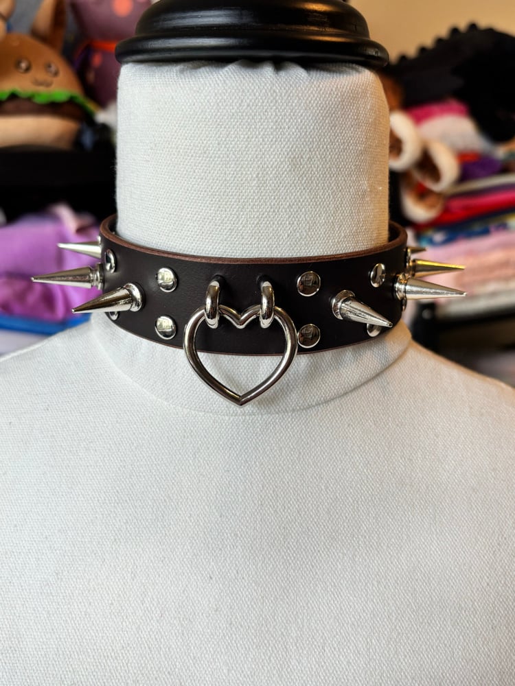 Image of Silver Spiked Brown Leather Collar