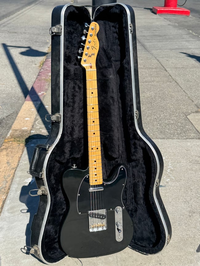 1978 Fender Telecaster Black w/Fender Hard Shell Case