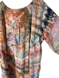 Image 8 of 2XL Cotton Forager Top in Sedona Spiral Ice Dye