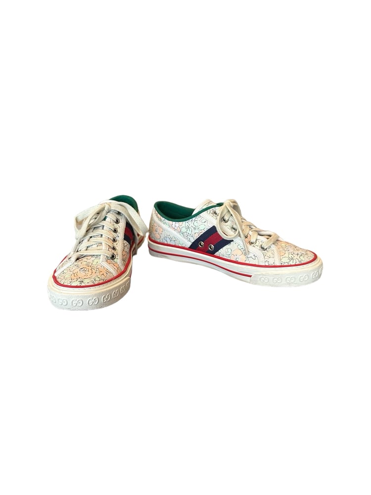 Image of Gucci Size 37 Canvas Floral Print Sneakers 6-1863