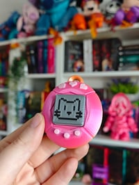 Image 5 of Tamagotchi Clickers arcoiris rosa llavero