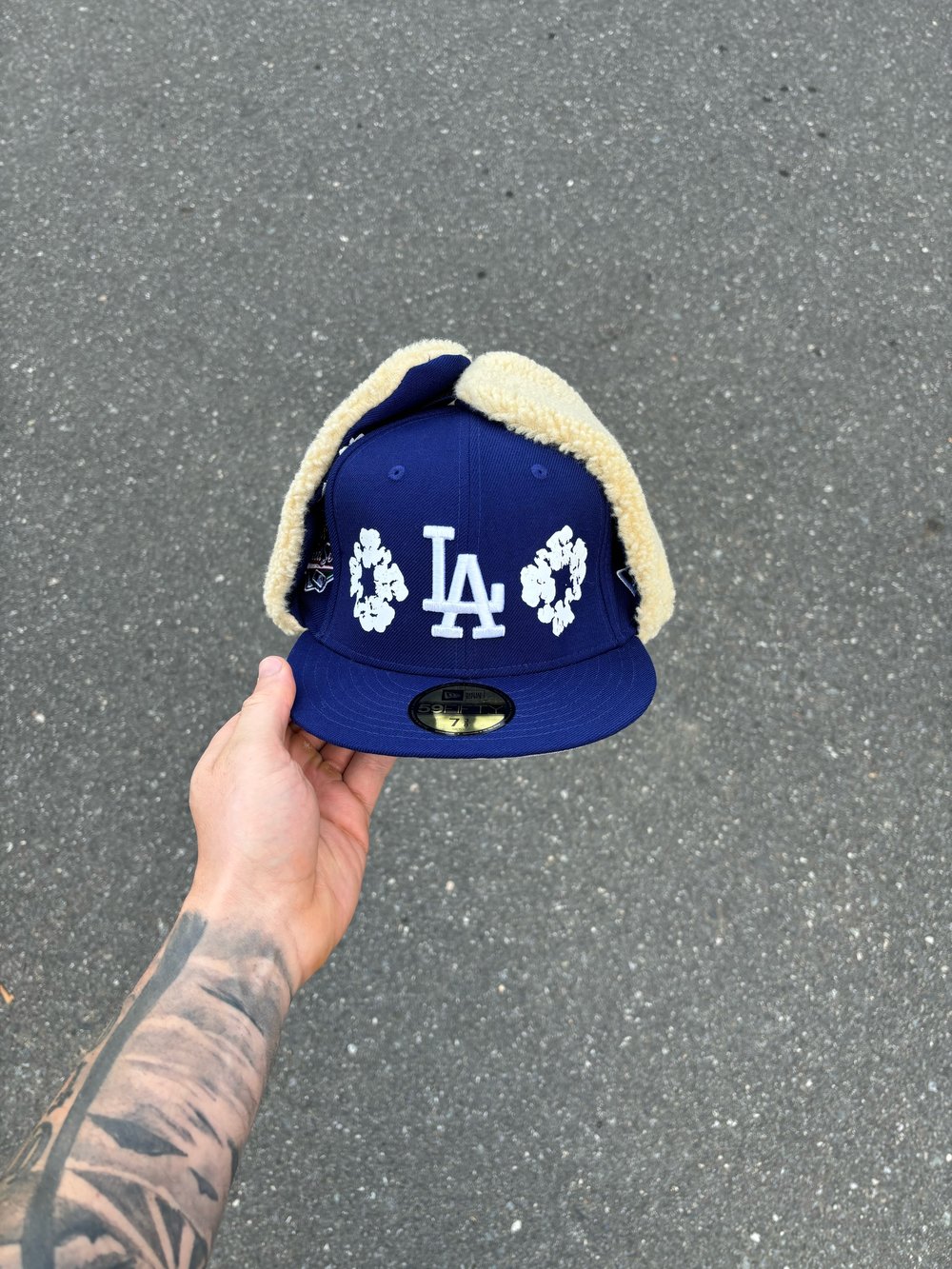 Image of  ROYAL BLUE EARMUFF  DODGERS CUSTOM FITTED CAP